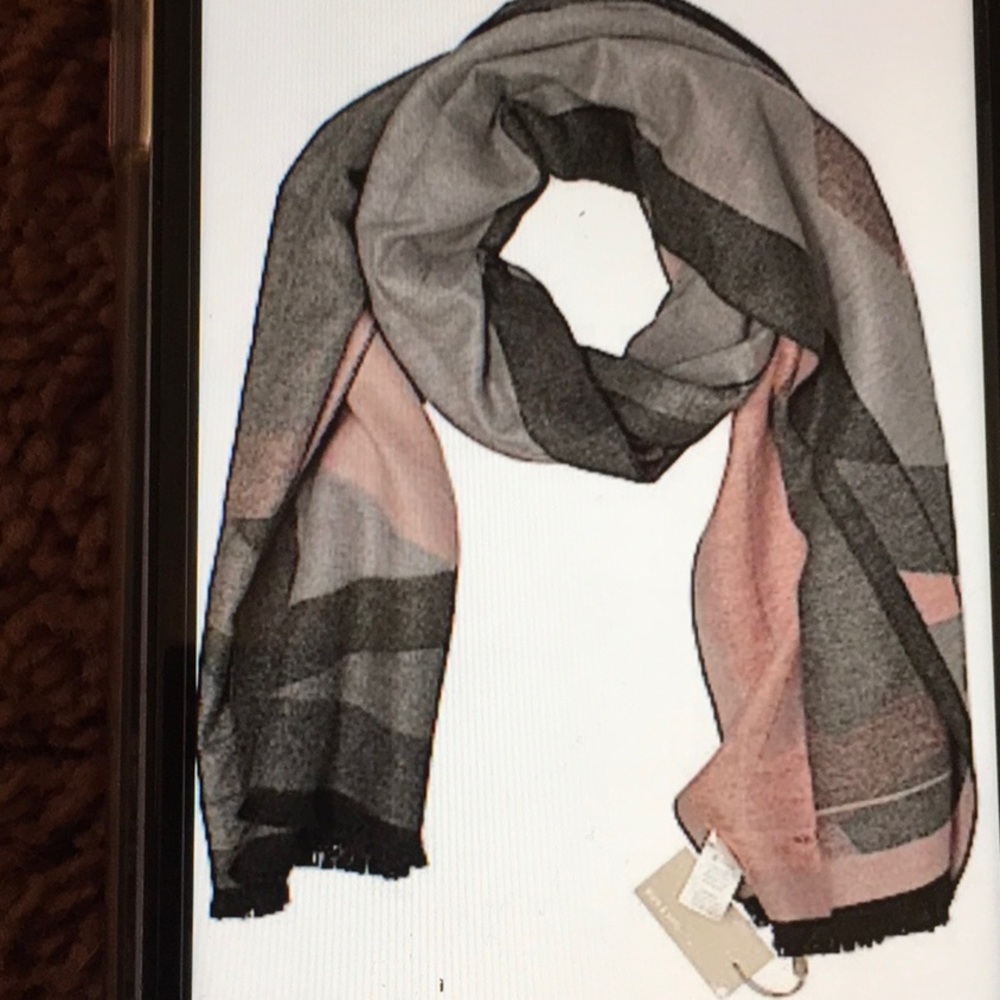 SOIA & KYO scarf